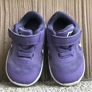 NIKE Tennis Shoes Size 4